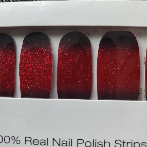 Color Street RETIRED shade “Bloody Gorgeous!” real nail polish strips - Picture 2 of 3